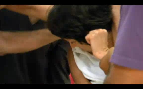 A sua violência, a minha violência